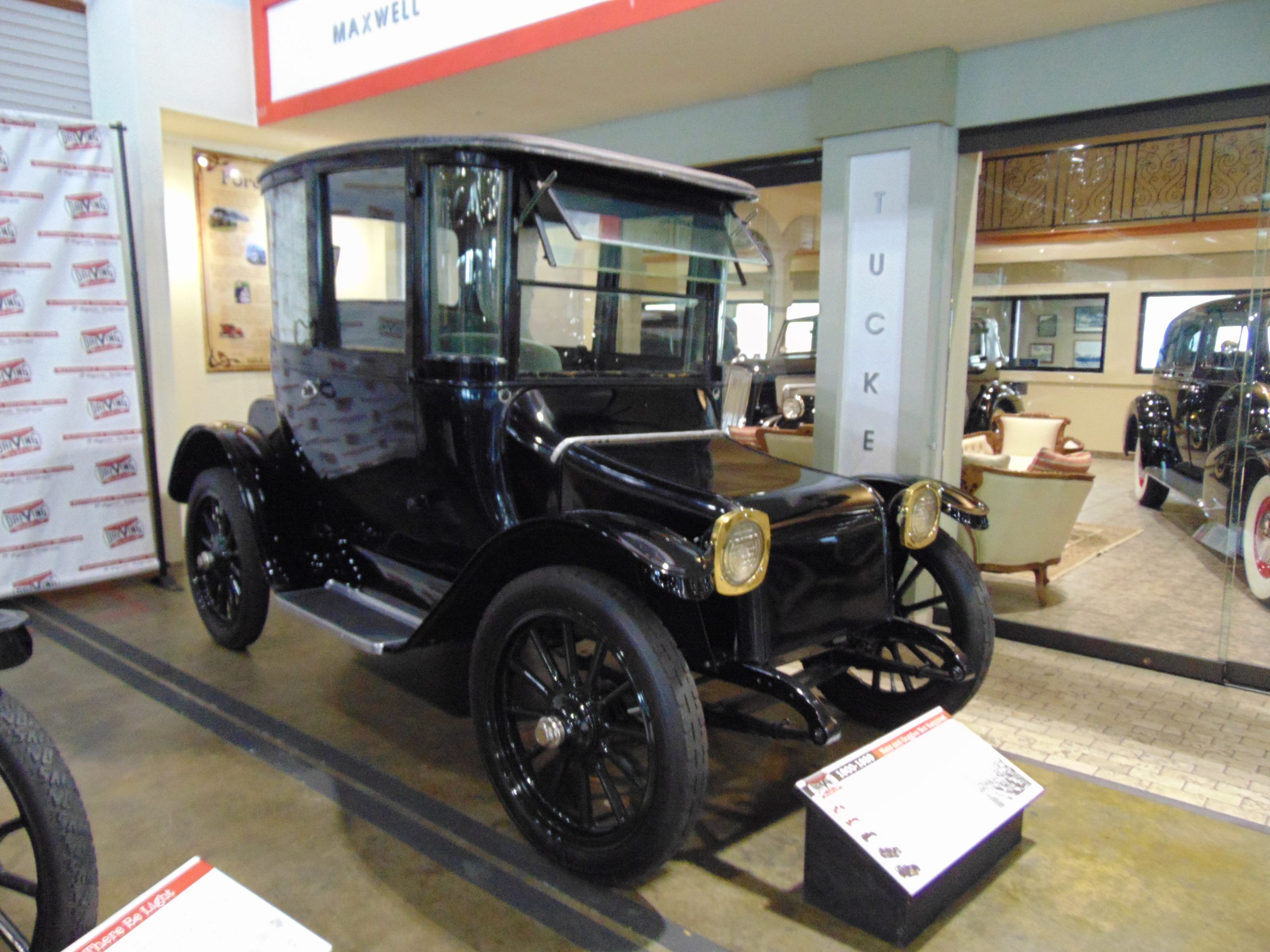 1922 Detroit Electric For Rent